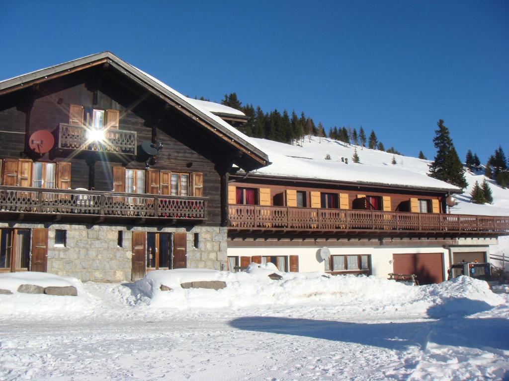 Hotel-Restaurant Le Relais Panoramique Les Crosets Exterior photo